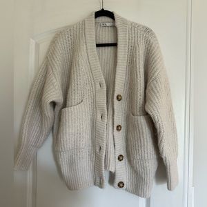 ZARA women’s cardigan